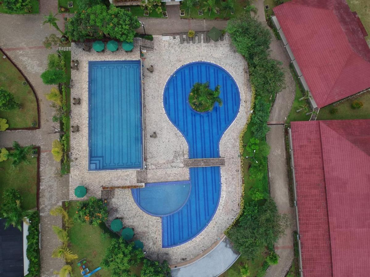 Taman Bukit Palem Resort 茂物 外观 照片